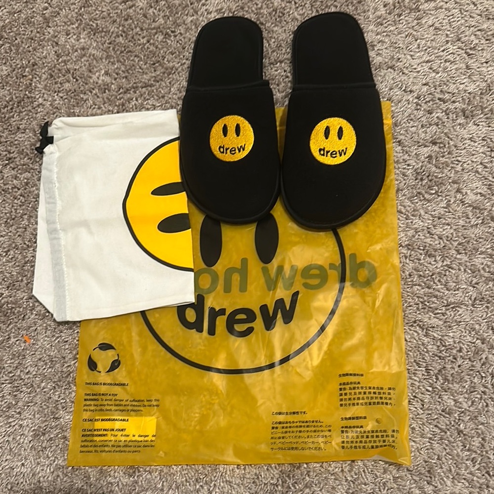 Drew Black Smiley Face Slippers